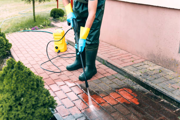 Professional Pressure Washing Services in Phillipsburg, KS
