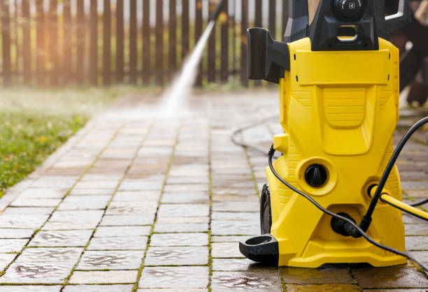 Best Gutter Cleaning  in Phillipsburg, KS